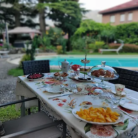 Laura Bed & Breakfast *