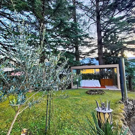 Laura Bed & Breakfast *